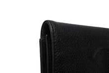 画像をギャラリービューアに読み込む, CHANEL シャネル 三つ折り財布 ココマーク 5番台 ブラック キャビアスキン ゴールド金具 美品 中古 54589