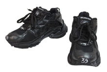 画像をギャラリービューアに読み込む, 極美品 BALENCIAGA バレンシアガ スニーカー RUNNER ランナー ユーズド加工 656065 W3RA1 1000 ブラック サイズ39 中古 54605
