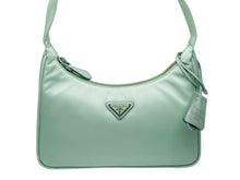 Load image into Gallery viewer, 新品未使用品 PRADA プラダ ハンドバッグ 1NE204 R064 ホーボー ミニバッグ 三角ロゴ金具 グリーン シルバー金具 中古 54617