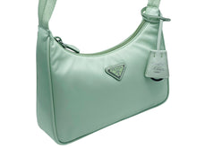 Load image into Gallery viewer, 新品未使用品 PRADA プラダ ハンドバッグ 1NE204 R064 ホーボー ミニバッグ 三角ロゴ金具 グリーン シルバー金具 中古 54617