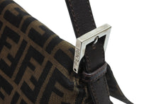 画像をギャラリービューアに読み込む, FENDI フェンディ ハンドバッグ マンマバケット ズッカ柄 ブラウン 26325 キャンバス レザー シルバー金具 中古 54619