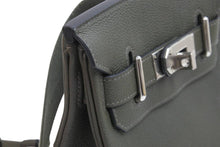 Load image into Gallery viewer, 新品同様 エルメス HERMES アッカドPM U刻印 ワンショルダーバッグ カーキ 新型 シルバー金具 中古 54684