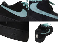 Load image into Gallery viewer, NIKE × Tiffany &amp; Co. ナイキ ティファニー Air Force 1 Low エアフォース スニーカー ブラック DZ1382-001 30cm 良品 中古 54723