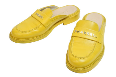 CHANEL ローファーサンダル37C size 37C NIB CHANEL So Black Lamb Quilted Flap Turnlock CC Logo