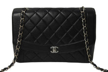 画像をギャラリービューアに読み込む, CHANEL シャネル ダイアナ 中マトラッセ シルバー金具 ショルダーバッグ 4番台 ココマーク ラムスキン ブラック 美品 中古 54803