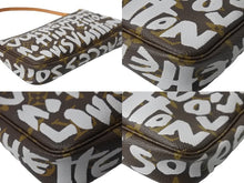 画像をギャラリービューアに読み込む, LOUIS VUITTON ルイヴィトン ポーチ グラフィティ ポシェット アクセソワール ゴールド金具 M92192 美品 中古 54807