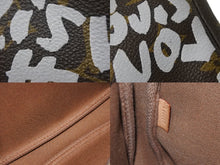 画像をギャラリービューアに読み込む, LOUIS VUITTON ルイヴィトン ポーチ グラフィティ ポシェット アクセソワール ゴールド金具 M92192 美品 中古 54807