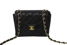画像をギャラリービューアに読み込む, CHANEL シャネル ミニマトラッセ ショルダーバッグ 7番台 ココマーク ラムスキン ブラック ゴールド 美品 中古 54815