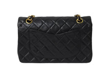 画像をギャラリービューアに読み込む, CHANEL シャネル マトラッセWフラップチェーンショルダーバッグ 4番台 ラムスキン 23cm ブラック ゴールド金具 美品 中古 54910