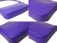 画像をギャラリービューアに読み込む, 新品同様 LOUIS VUITTON ルイヴィトン ハンドバッグ M40822 ポシェット アクセソワール エピ フィグ シルバー金具 中古 54939