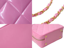 Load image into Gallery viewer, クラウディア期 CHANEL シャネル マトラッセ バニティバッグ 2WAY チェーン ショルダーバッグ パテント 美品 中古 54944