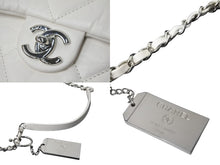 画像をギャラリービューアに読み込む, CHANEL シャネル マトラッセ チェーンショルダーバッグ スクエア ホワイト ココマーク 29番台 レザー シルバー金具 美品 中古 54988