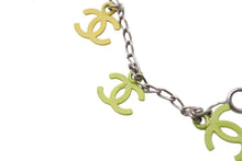 画像をギャラリービューアに読み込む, CHANEL シャネル ヴィンテージ ブレスレット ココマーク シルバーチェーン チャームブレスレット イエロー 美品 中古 55026