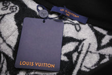 Load image into Gallery viewer, 新品同様 LOUIS VUITTON ルイヴィトン ショートパンツ 23SS LVコミックスフリースショーツ サイズM RM231 VY6 HOY61W 中古 55070