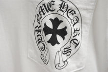 画像をギャラリービューアに読み込む, CHROME HEARTS クロムハーツ 長袖Ｔシャツ カットソー ロゴ入り ホワイト ブラック コットン サイズS 美品 中古 55426