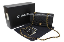 画像をギャラリービューアに読み込む, 極美品 CHANEL シャネル チェーンショルダーバッグ ダイアナマトラッセ 22cm 3番台 ブラック ゴールド金具 中古 55472