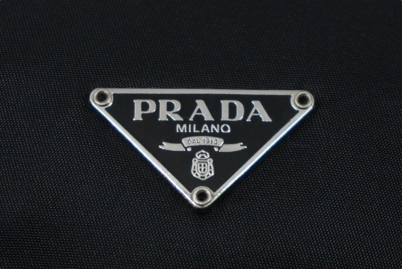 極美品 PRADA プラダ ミニショルダーバッグ ナイロン トライアングルロゴ ブラック シルバー金具  55482