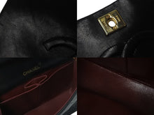 Load image into Gallery viewer, CHANEL シャネル マトラッセ フルフラップ チェーン ショルダーバッグ 1番台 ブラック ラムスキン ゴールド金具 美品 中古 55502