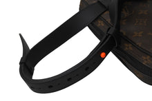 Load image into Gallery viewer, LOUIS VUITTON ルイヴィトン ショルダーバッグ モノグラム・ソーラーレイ ユティリティ・サイドバッグ M44477 美品 中古 55548