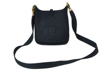 Load image into Gallery viewer, 新品同様 HERMES エルメス ショルダーバッグ エヴリンTPM トリヨンクレマンス ヴェールシプレ Z刻印 ゴールド金具 中古 55645