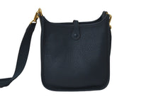 Load image into Gallery viewer, 新品同様 HERMES エルメス ショルダーバッグ エヴリンTPM トリヨンクレマンス ヴェールシプレ Z刻印 ゴールド金具 中古 55645