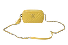 画像をギャラリービューアに読み込む, CHANEL シャネル レザー チェーン ショルダーバッグ タッセル付き イエロー ココマーク シルバー金具 ロゴ 美品 中古 55646