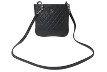 Load image into Gallery viewer, 極美品 CHANEL シャネル ココボタン チェーンショルダーバッグ キルティング 27番台 カーフ ブラック シルバー金具 中古 55680