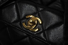 画像をギャラリービューアに読み込む, CHANEL シャネル リュック デイパック ブラック レザー ココマーク 3番台 ゴールド金具 良品 中古 55767