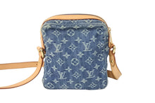 画像をギャラリービューアに読み込む, 極美品 LOUIS VUITTON ルイヴィトン ショルダーバッグ モノグラムデニムカメラバッグ M95348 ブルー ゴールド金具 中古 55825