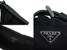 Load image into Gallery viewer, PRADA プラダ 三角ロゴ ショルダーバッグ ロングショルダーバッグ リナイロン シルバー金具 美品 中古 55828