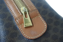 Load image into Gallery viewer, CELINE セリーヌ ハンドバッグ ミニボストンバッグ マカダム柄 PVC レザー ダークブラウン ゴールド金具 良品 中古 55898