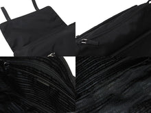 Load image into Gallery viewer, 極美品 PRADA プラダ ショルダーバッグ メッセンジャー トライアングルロゴ ブラック ナイロン 1BD671 ブラック 中古 55903