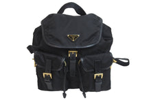 Load image into Gallery viewer, PRADA プラダ リュック デイパック 三角プレートロゴ ナイロン レザー ブラック ゴールド金具 ユニセックス 美品 中古 55958
