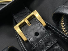 Load image into Gallery viewer, PRADA プラダ リュック デイパック 三角プレートロゴ ナイロン レザー ブラック ゴールド金具 ユニセックス 美品 中古 55958