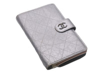 画像をギャラリービューアに読み込む, CHANEL シャネル ラウンド二つ折り財布 小銭入れ ココマーク 15番台 2011年 レザー シルバー ピンク レディース 良品 中古 55984