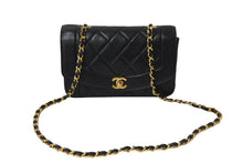 Load image into Gallery viewer, CHANEL シャネル ショルダーバッグ ダイアナ22 マトラッセ チェーン ヴィンテージ 2番台 ブラック ゴールド金具 美品 中古 56066