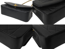 Load image into Gallery viewer, CHANEL シャネル ショルダーバッグ ダイアナ22 マトラッセ チェーン ヴィンテージ 2番台 ブラック ゴールド金具 美品 中古 56066