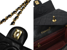 Load image into Gallery viewer, CHANEL シャネル ミニマトラッセ ココマーク ブラック シングルチェーンバッグ シングルフラップ レザー ゴールド金具 美品 中古 56067