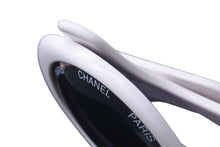 画像をギャラリービューアに読み込む, Chanel シャネル サングラス ロゴ 白 ココマーク ブラックレンズ ヴィンテージシャネル 01949 10601 美品 中古 56102