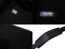 画像をギャラリービューアに読み込む, CHANEL シャネル 2WAYボストンバッグ ココマーク チャーム キャビアスキン 3番台 1995年 ブラック ゴールド金具 美品 中古 56111
