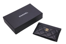 画像をギャラリービューアに読み込む, 極美品 CHANEL シャネル ココマーク カードケース クラシック キャビアスキン ブラック 29番台 中古 56113