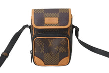 画像をギャラリービューアに読み込む, LOUIS VUITTON ルイヴィトン ショルダーバッグ アマゾン スリングバッグ NIGO ダミエジャイアント N40357 ブラウン 美品 中古 56153