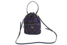 Load image into Gallery viewer, PRADA プラダ ショルダーバッグ 巾着 チェック ナイロン トライアングルロゴ CO190 ゴールド金具 美品 中古 56160