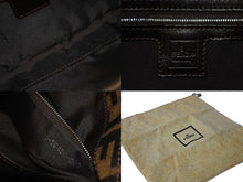 画像をギャラリービューアに読み込む, FENDI フェンディ ショルダーバッグ マンマバケット ワンショルダー ブラウン ズッカ柄 美品 中古 56186