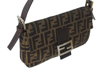 画像をギャラリービューアに読み込む, FENDI フェンディ ワンショルダーバッグ ズッカ柄 マンマバケット キャンバス レザー ブラウン シルバー金具 美品 中古 56229