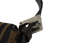 画像をギャラリービューアに読み込む, FENDI フェンディ ワンショルダーバッグ ズッカ柄 マンマバケット キャンバス レザー ブラウン シルバー金具 美品 中古 56229