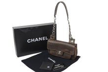 Load image into Gallery viewer, 極美品 CHANEL シャネル ハンドバッグ チェーンショルダー 2003年限定 8番台 ブラウン カーフ シルバー金具 中古 56243