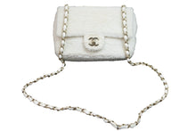 Load image into Gallery viewer, 極美品 CHANEL シャネル チェーンショルダーバッグ マトラッセ 28番台 スパンコール ホワイト ゴールド金具 中古 56298