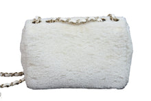 Load image into Gallery viewer, 極美品 CHANEL シャネル チェーンショルダーバッグ マトラッセ 28番台 スパンコール ホワイト ゴールド金具 中古 56298