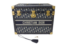 Load image into Gallery viewer, 新品同様 Christian Dior クリスチャンディオール トランク VESPA 946 07-BO-0261トップケース ネイビー ゴールド金具 中古 56327